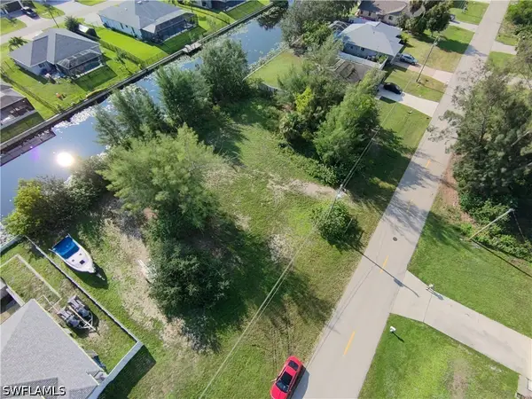 951 SW 15th Place, Cape Coral, FL 33991
