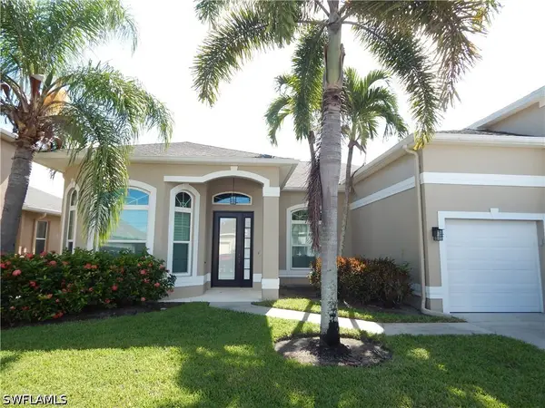 349 Sweet Bay Lane, Naples, FL 34119