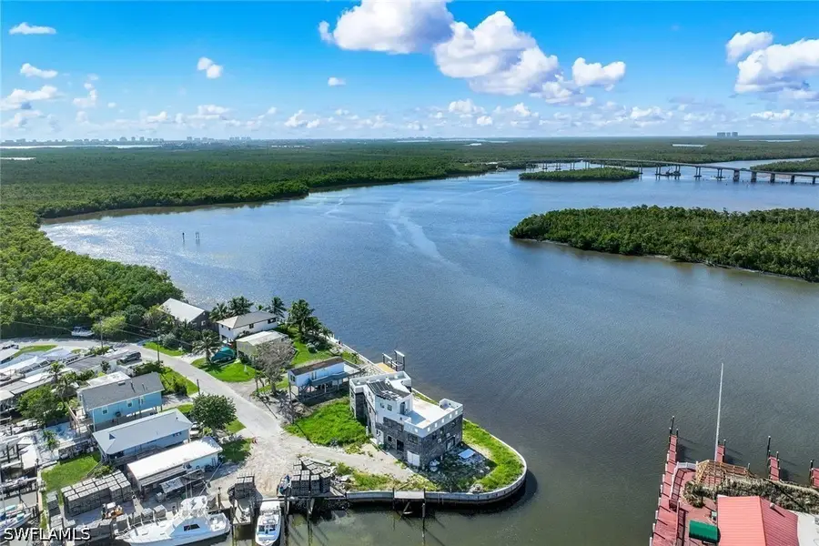 246 Harbor Place N, Goodland, FL 34140 - #3