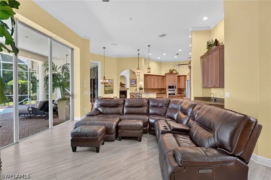 5771 Dogwood Way, Naples, FL 34116 - #2