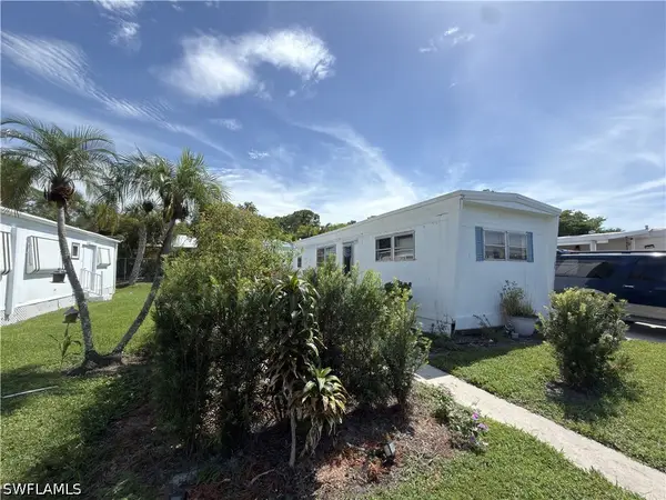 109 Enchanting Boulevard, Naples, FL 34112