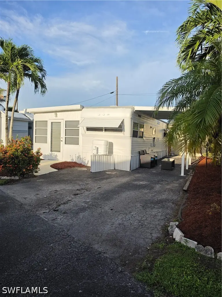 50 Temple Lane, Naples, FL 34114 - #3