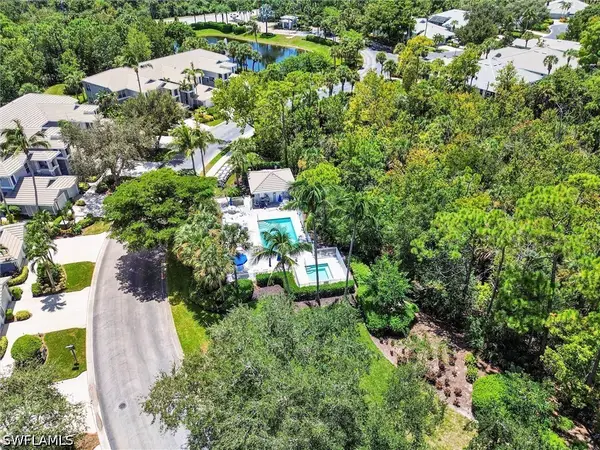 750 Tarpon Cove Drive #202, Naples, FL 34110