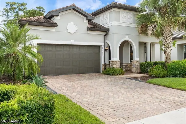 9406 Greyhawk Trail, Naples, FL 34120