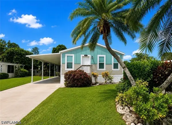585 Cape Florida Lane, Naples, FL 34104