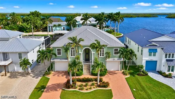 5575 Avenida Pescadora, Fort Myers Beach, FL 33931