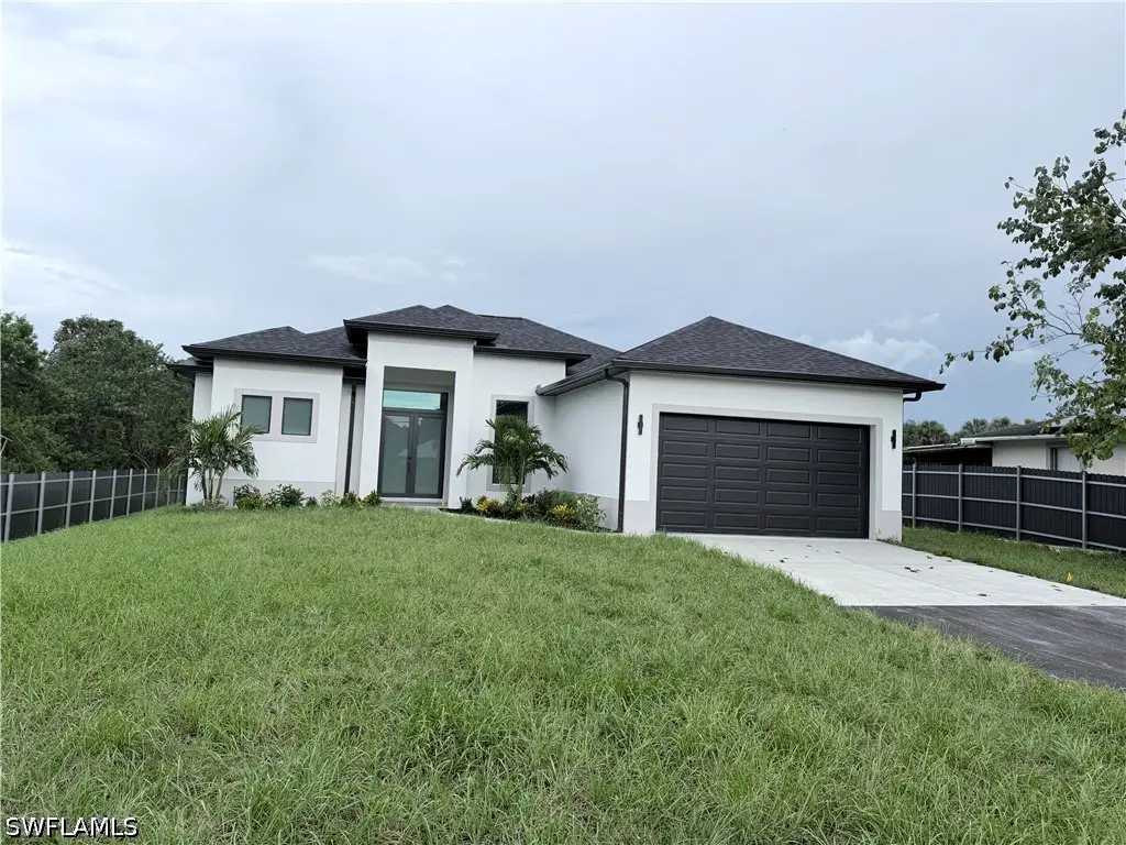 472 12th Street Ne, Naples, FL 34120 - #1