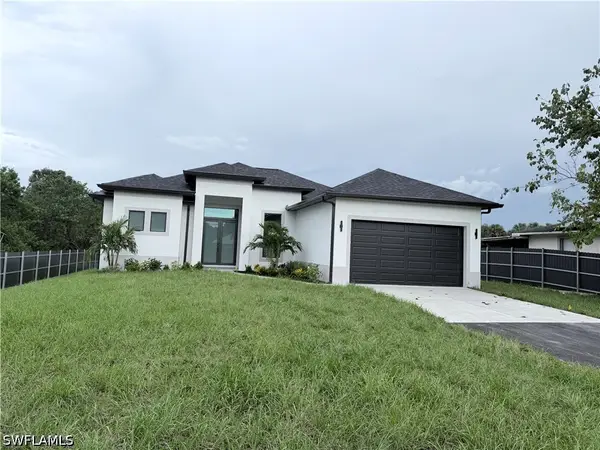 472 12th Street Ne, Naples, FL 34120