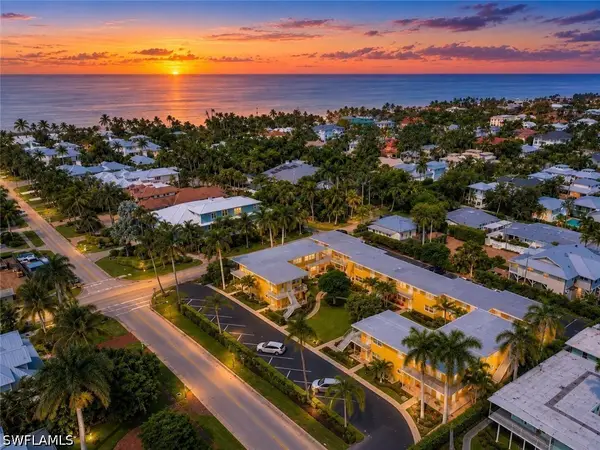 223 8th Avenue S #223B, Naples, FL 34102