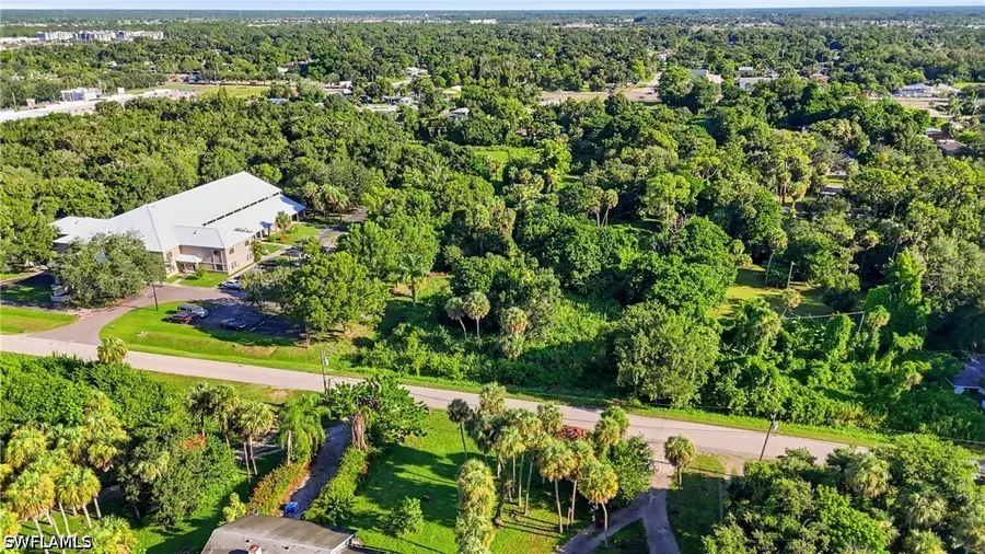 320 W Mariana Avenue, North Fort Myers, FL 33903 - #3