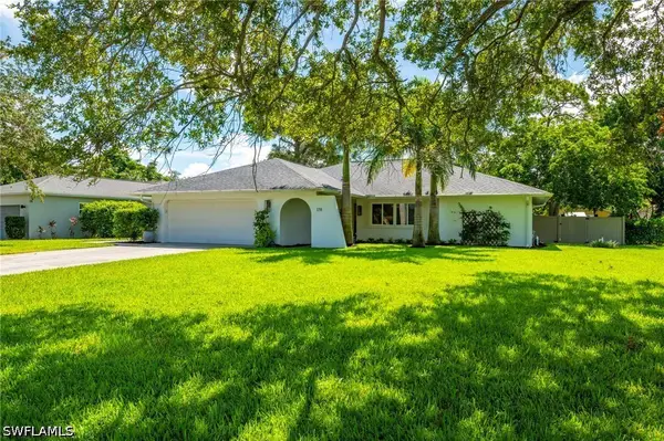 178 Westwood Drive, Naples, FL 34110