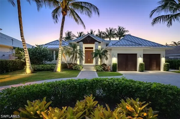 1880 Sandpiper Street, Naples, FL 34102