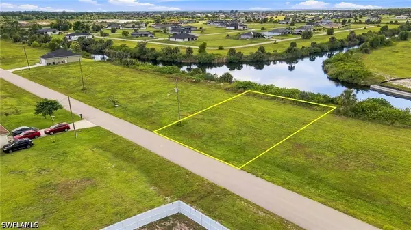 3902 NW 37th Avenue, Cape Coral, FL 33993