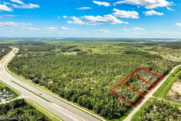 326 Blackstone Drive, Fort Myers, FL 33913
