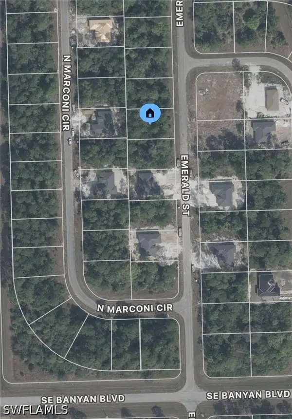 914 Emerald Street, Labelle, FL 33935