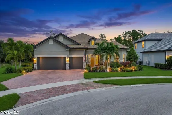 9527 Curlew Drive, Naples, FL 34120