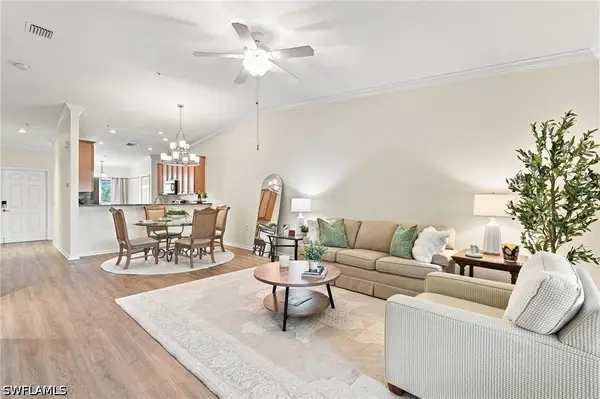 9832 Venezia Circle #1025, Naples, FL 34113