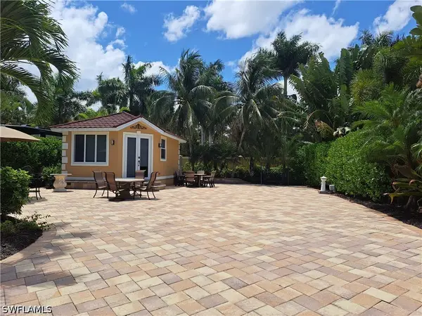 4400 Southern Breeze Drive, Naples, FL 34114