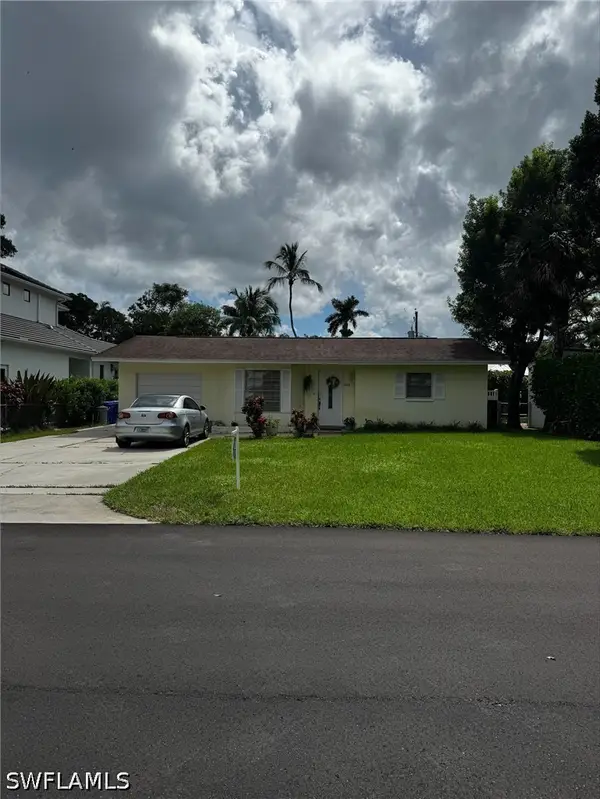 1270 10th Avenue N, Naples, FL 34102