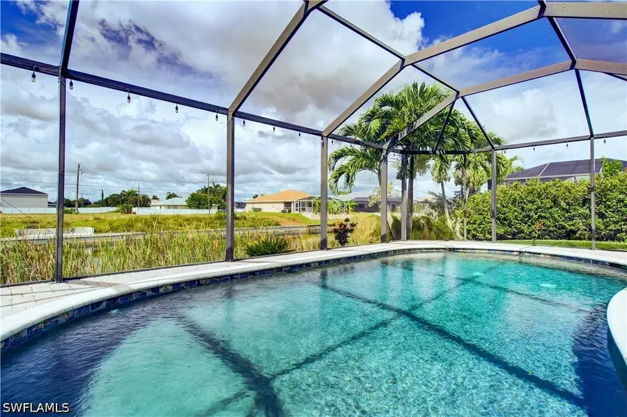 927 SW 28th Terrace, Cape Coral, FL 33914 - #2