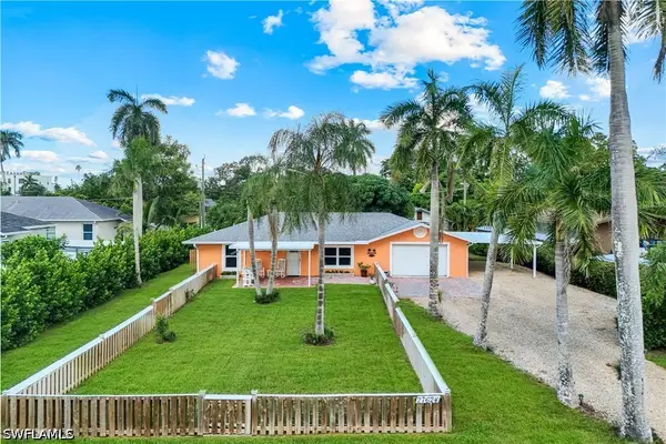 27624 Pullen Avenue, Bonita Springs, FL 34135