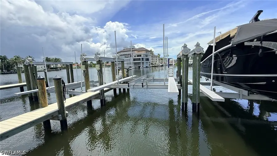 4450 Gulf Shore Boulevard N, Naples, FL 34103 - #2