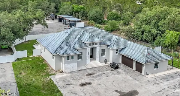 140 37th Avenue Nw, Naples, FL 34120