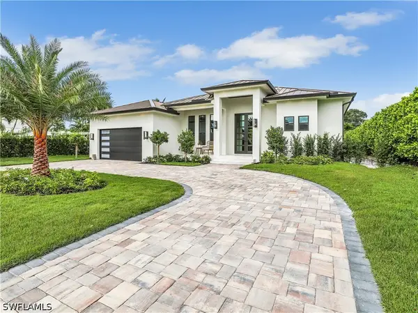 1343 12th Street N, Naples, FL 34102