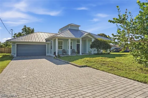 26557 Lincoln Avenue, Bonita Springs, FL 34135