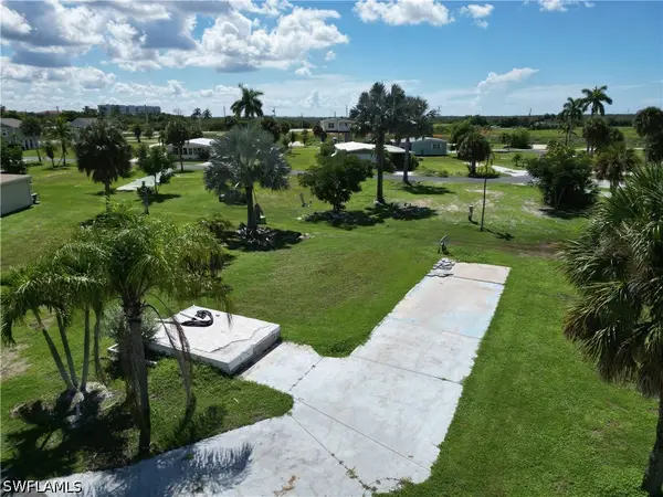 13681 Ovenbird Drive, Fort Myers, FL 33908