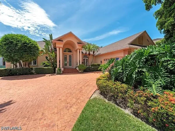 1620 3rd Street S, Naples, FL 34102