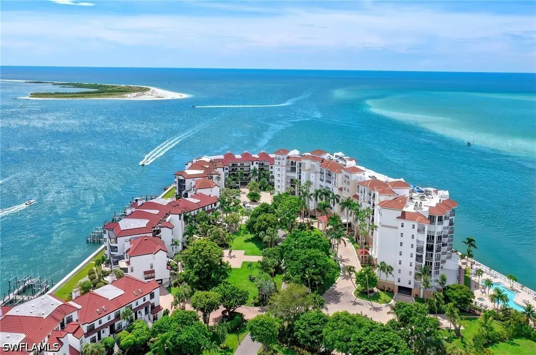 632 La Peninsula Boulevard #632, Naples, FL 34113 - #1