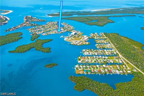 129 Pago Pago Drive E, Naples, FL 34113