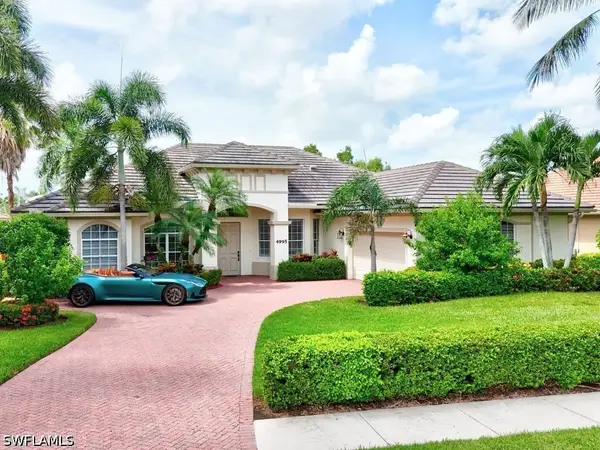 4995 Rustic Oaks Circle, Naples, FL 34105
