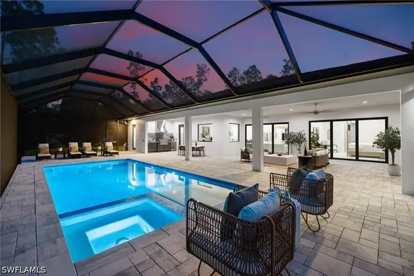 4221 7th Avenue Nw, Naples, FL 34119