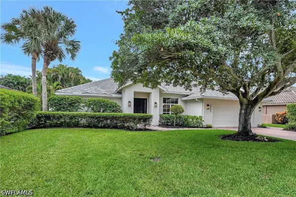 7585 Cordoba Circle, Naples, FL 34109