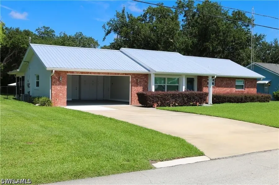 864 Peachtree Drive, Lake Placid, FL 33852 - #2