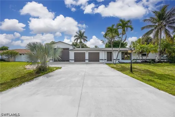 4656 Capri Drive, Naples, FL 34103