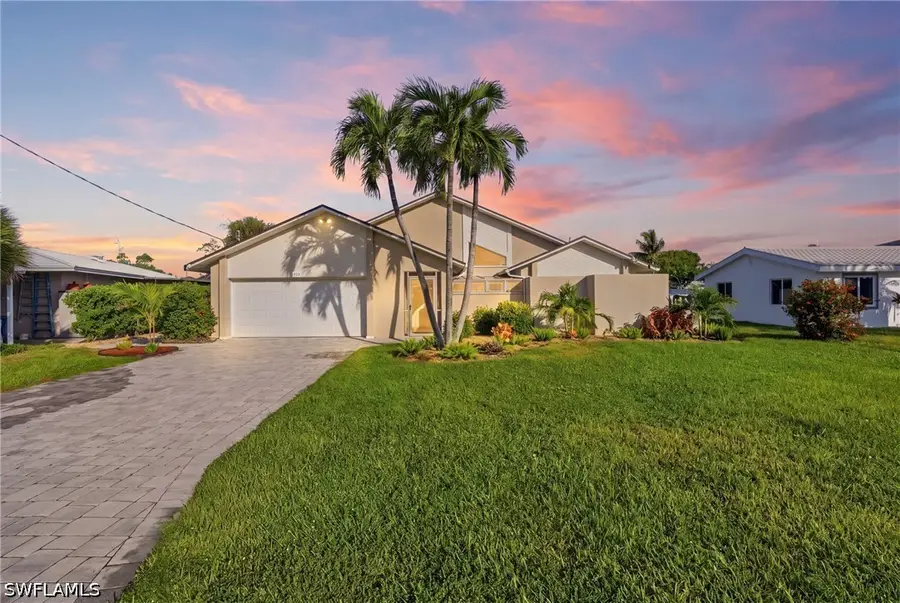 323 Washington Court, Fort Myers Beach, FL 33931 - #3