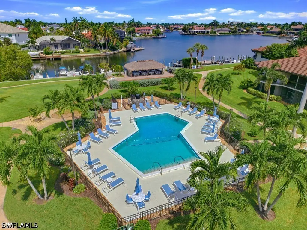 525 Seaview Court #M4, Marco Island, FL 34145 - #1