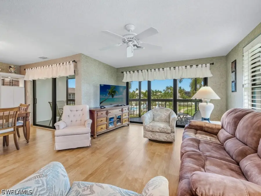 525 Seaview Court #M4, Marco Island, FL 34145 - #2