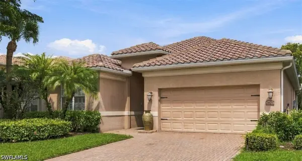 3626 Grand Cypress Drive, Naples, FL 34119