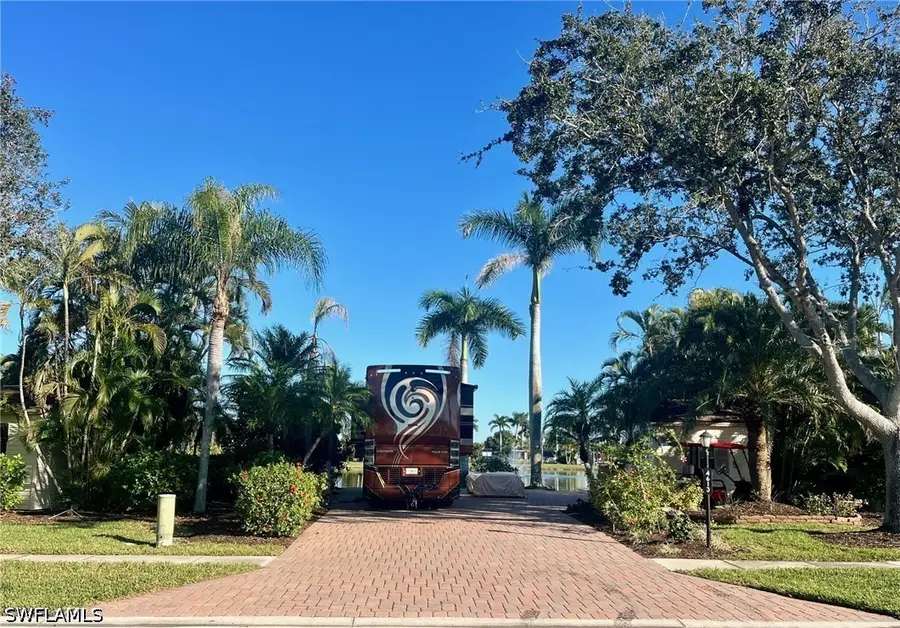 4613 Southern Breeze Drive, Naples, FL 34114 - #2
