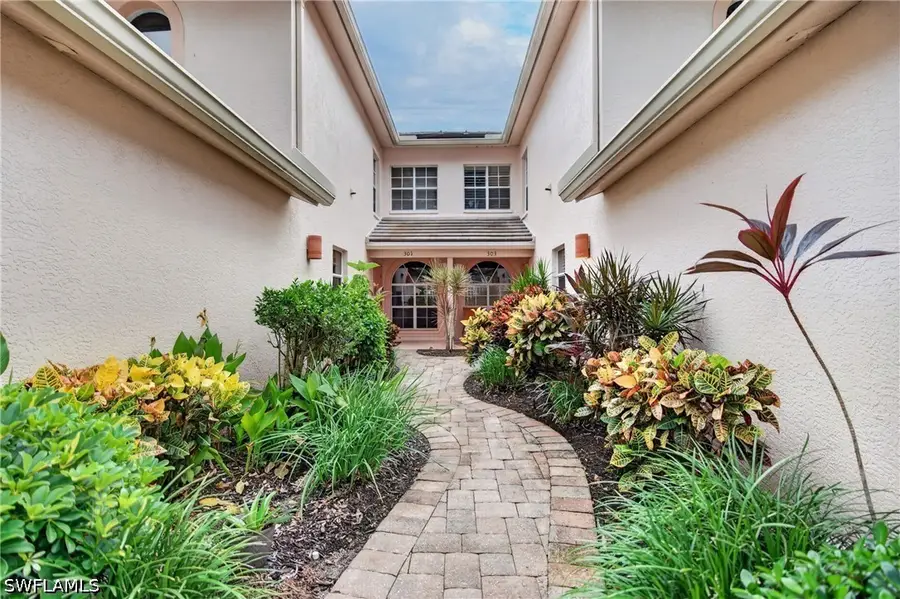 528 Lake Louise Circle #301, Naples, FL 34110 - #2