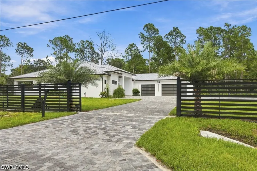 98 10th Street Ne, Naples, FL 34120 - #3