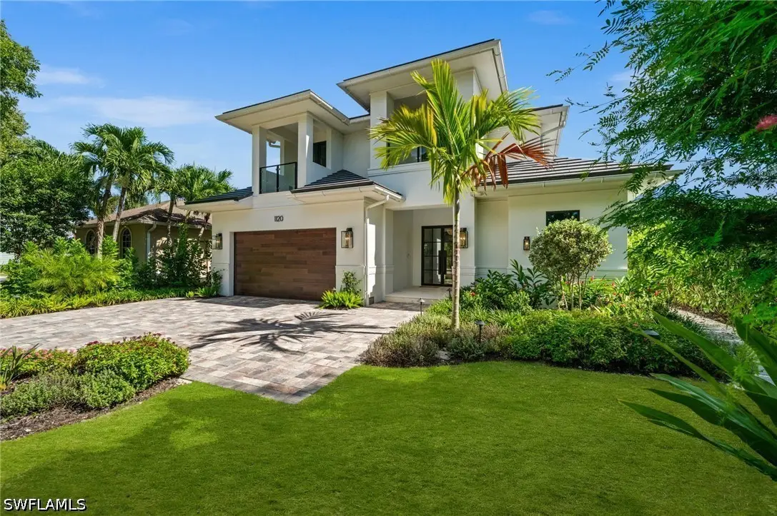 1120 10th Avenue N, Naples, FL 34102 - #1