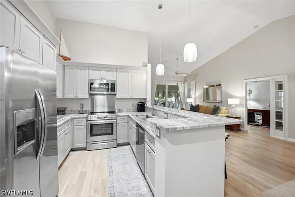 6810 Huntington Lakes Circle #202, Naples, FL 34119