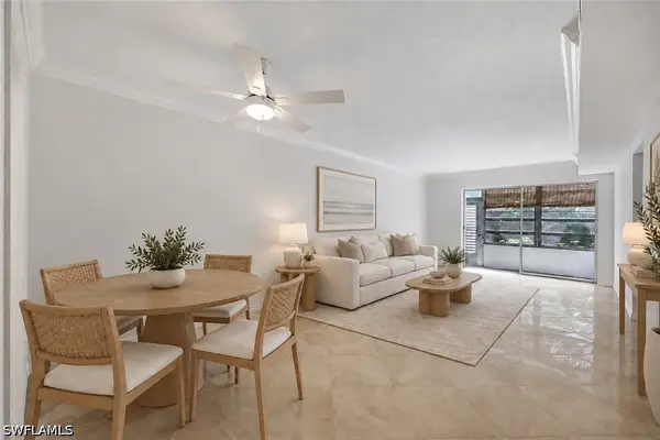 72 7th Street S #106, Naples, FL 34102