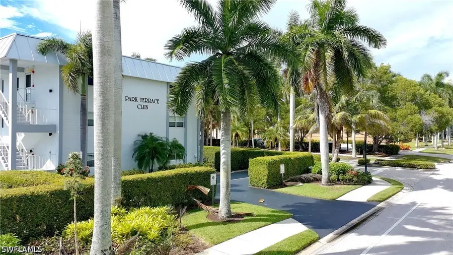 72 7th Street S #106, Naples, FL 34102 - #3