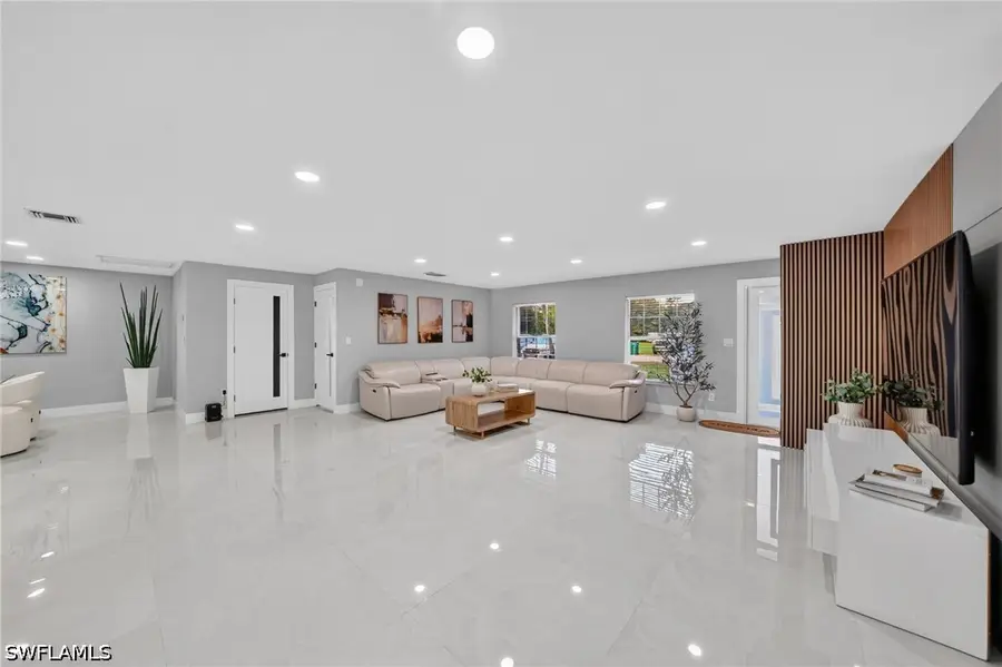 6255 Cedar Tree Lane, Naples, FL 34116 - #2